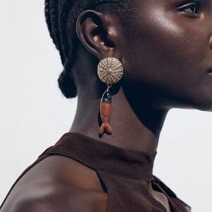 Zara circular fish earrings